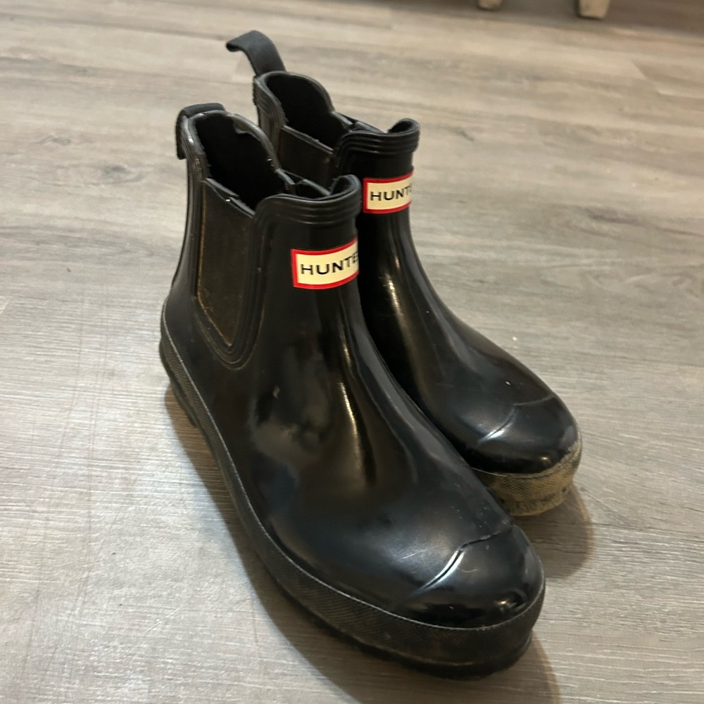 Hunter Glossy Black Ankle Boots